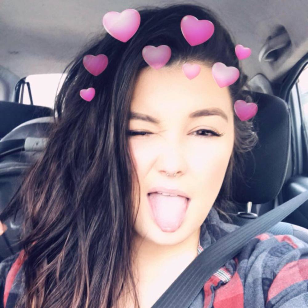 Meet your Posher, Avery